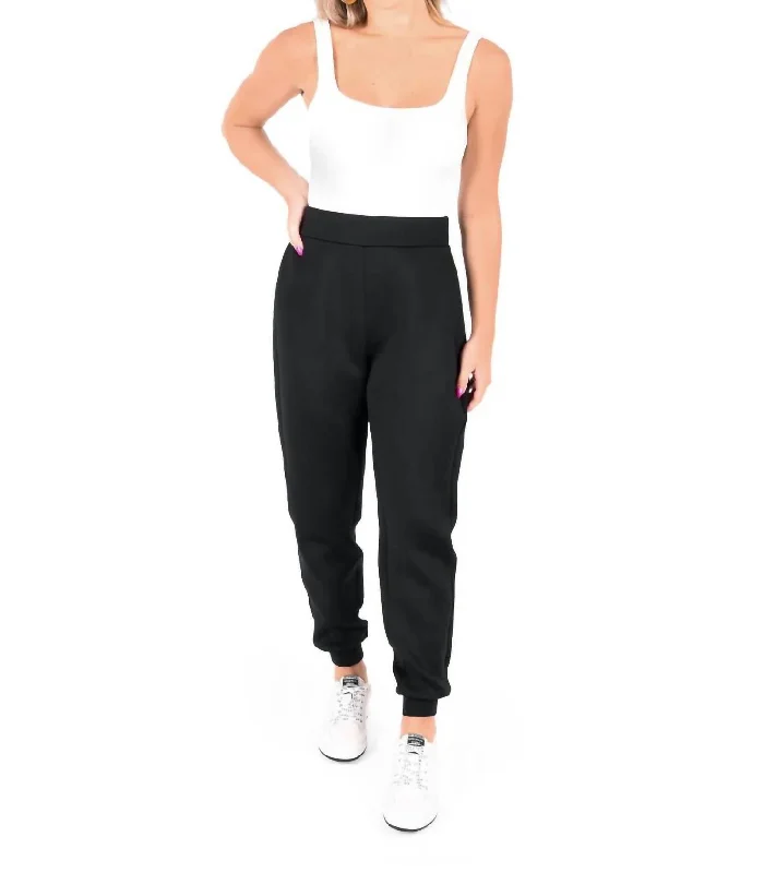 Limited Stock Downtown Jogger In Noir
