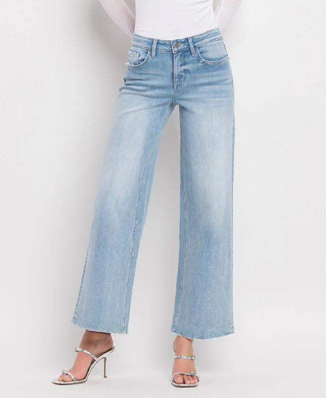 Special Offer The Best Of The Best Jeans In Light Wash