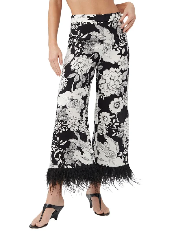 Weekend Discounts to Grab Trina Turk Short Weekend Pant
