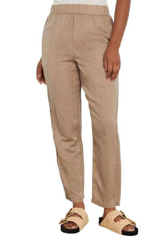 Weekend Offers That Please Fez Pant In Khaki