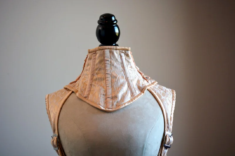 Weekend Bargains to Celebrate A satin and mesh corsetted collar laced at the back, different colors available. Weekend Bargains to Celebrate A satin and mesh corsetted collar laced at the back, different colors available.