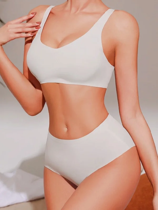 Weekend Specials to Relish Wireless Seamless Shapewear Two-Piece Bra Set